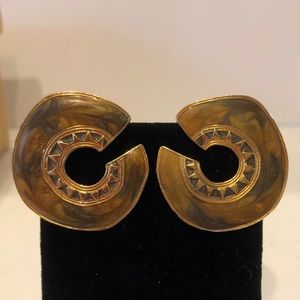 Vintage Edgar Berebi Clip-on Earrings Oval, gold tone, red enamel, leaf design